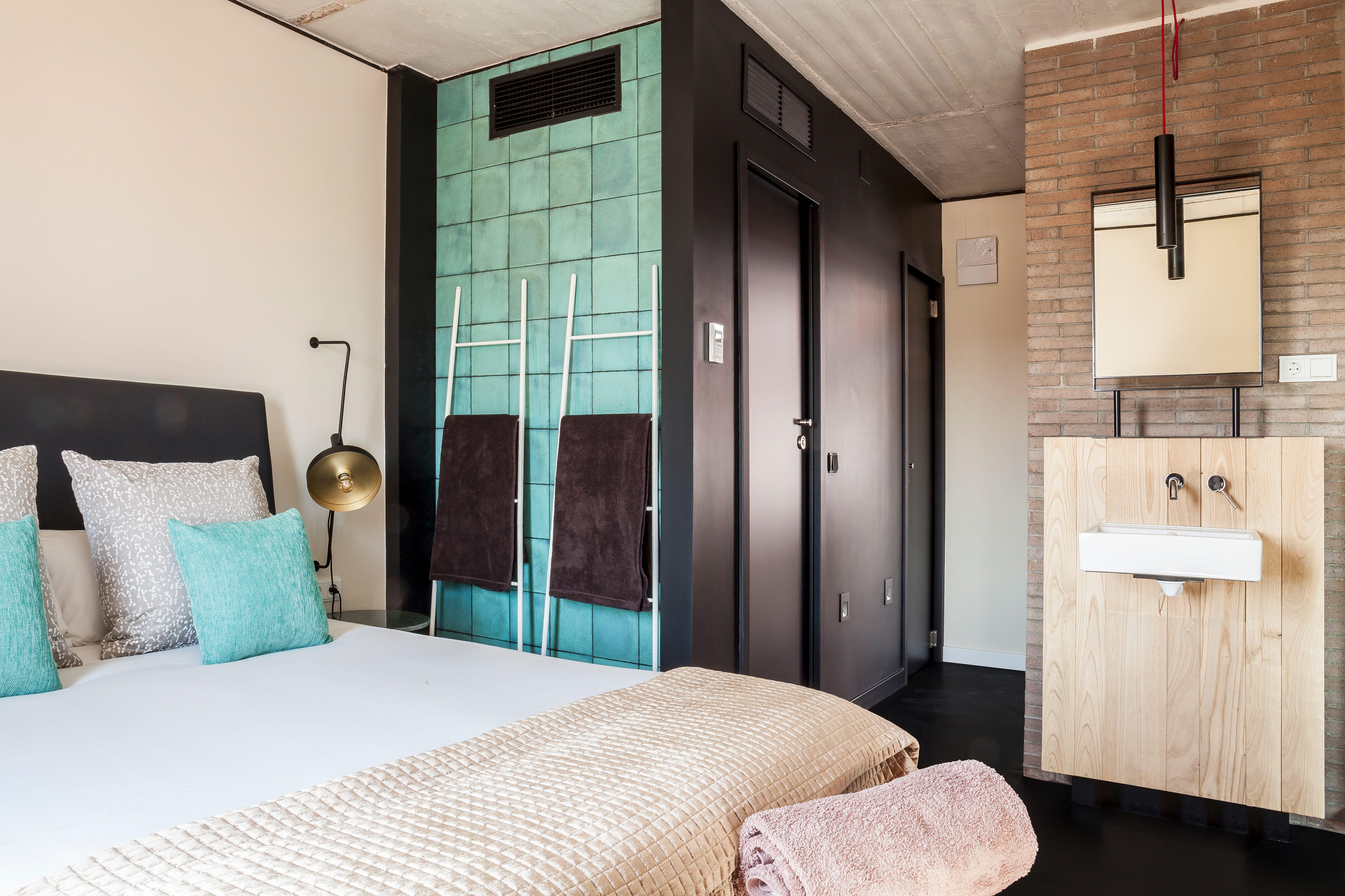 Bastardo Hostel — Photos 1
